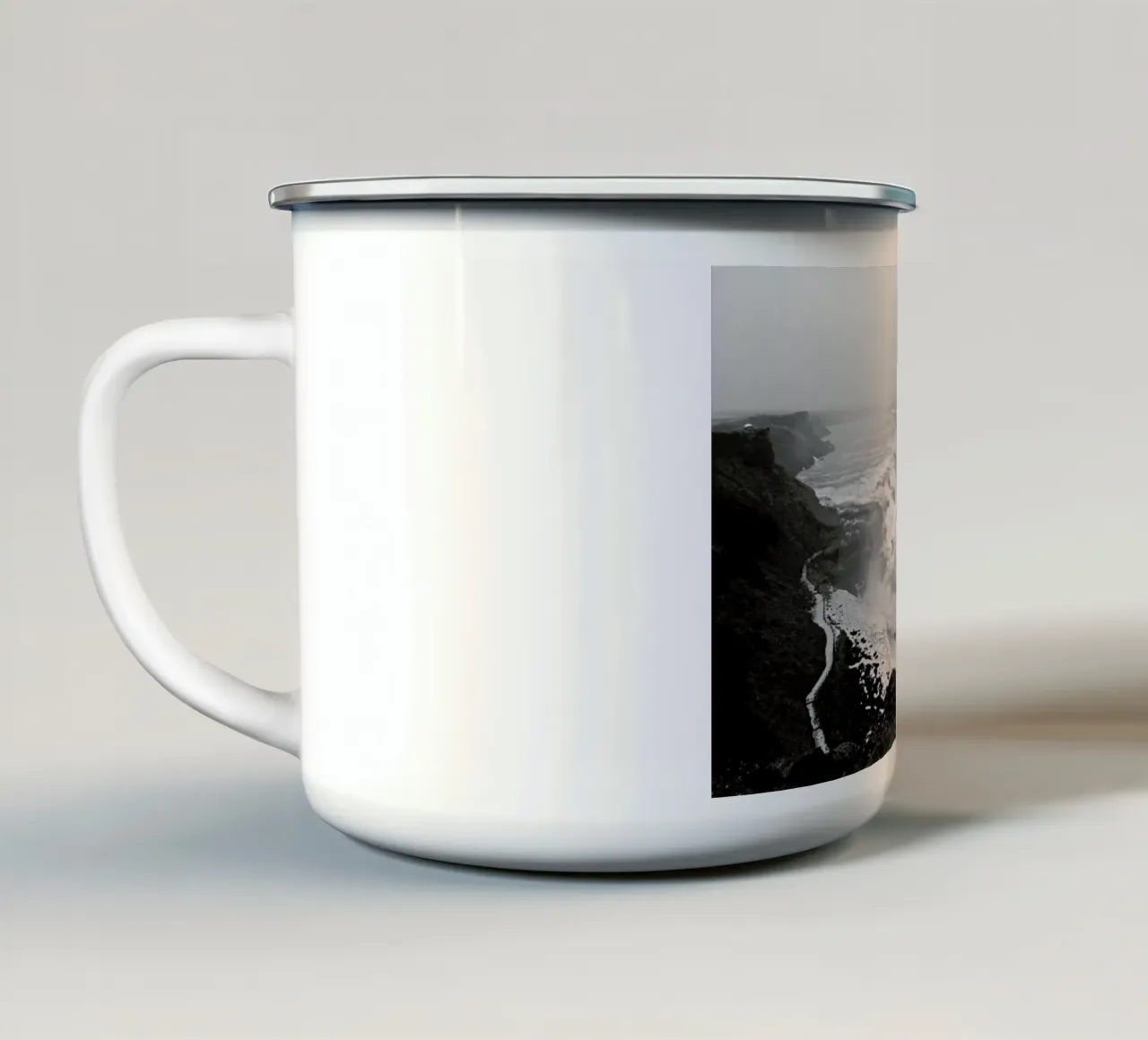 Gullfoss Emaille Tasse von Nur Mut