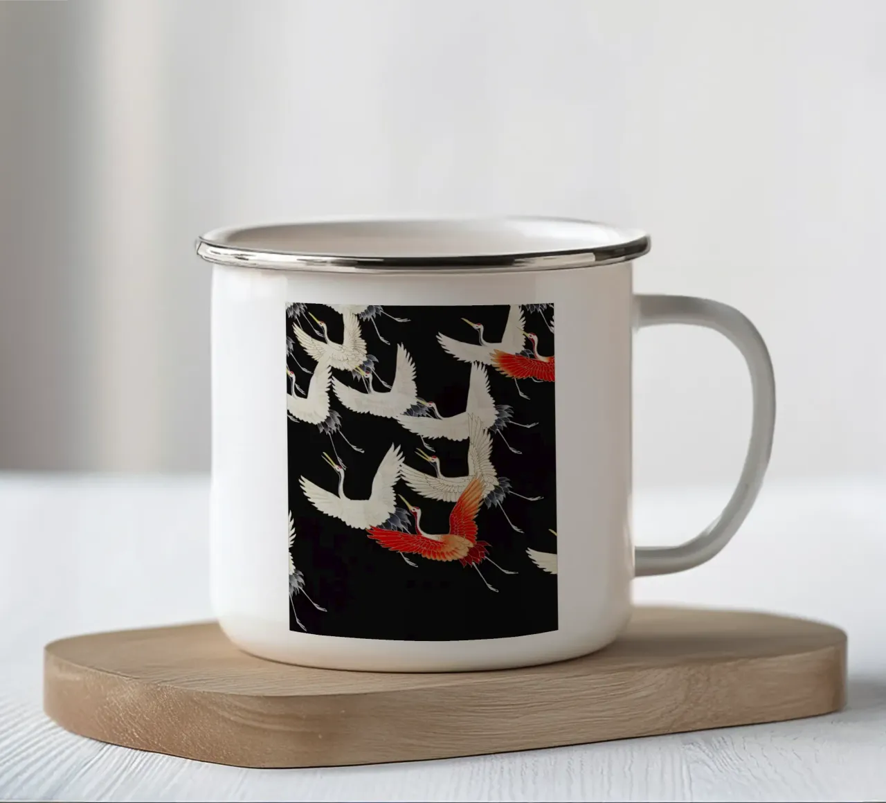 Furisode with a Myriad of Flying Cranes (1910–1920) tazza in smalto da Venus Art