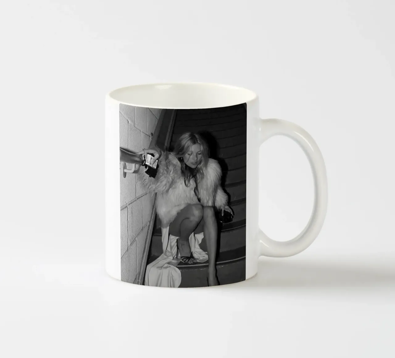 Sedersi sulle scale tazza in ceramica da Alex happy shop