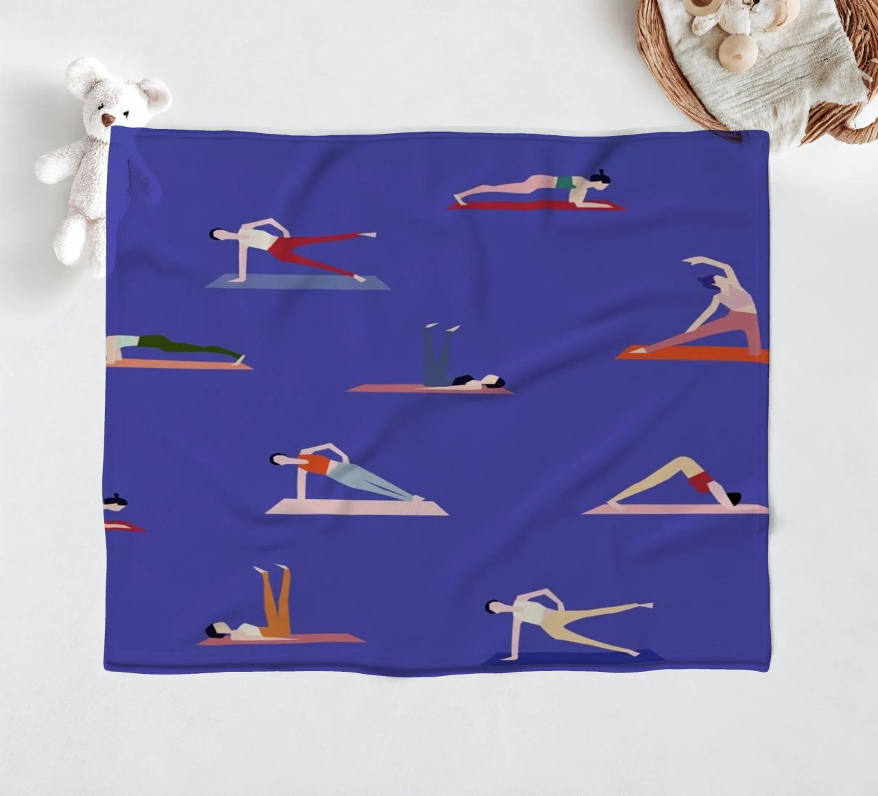 Yoga Girls Fleecedecke von Helena Ravenne