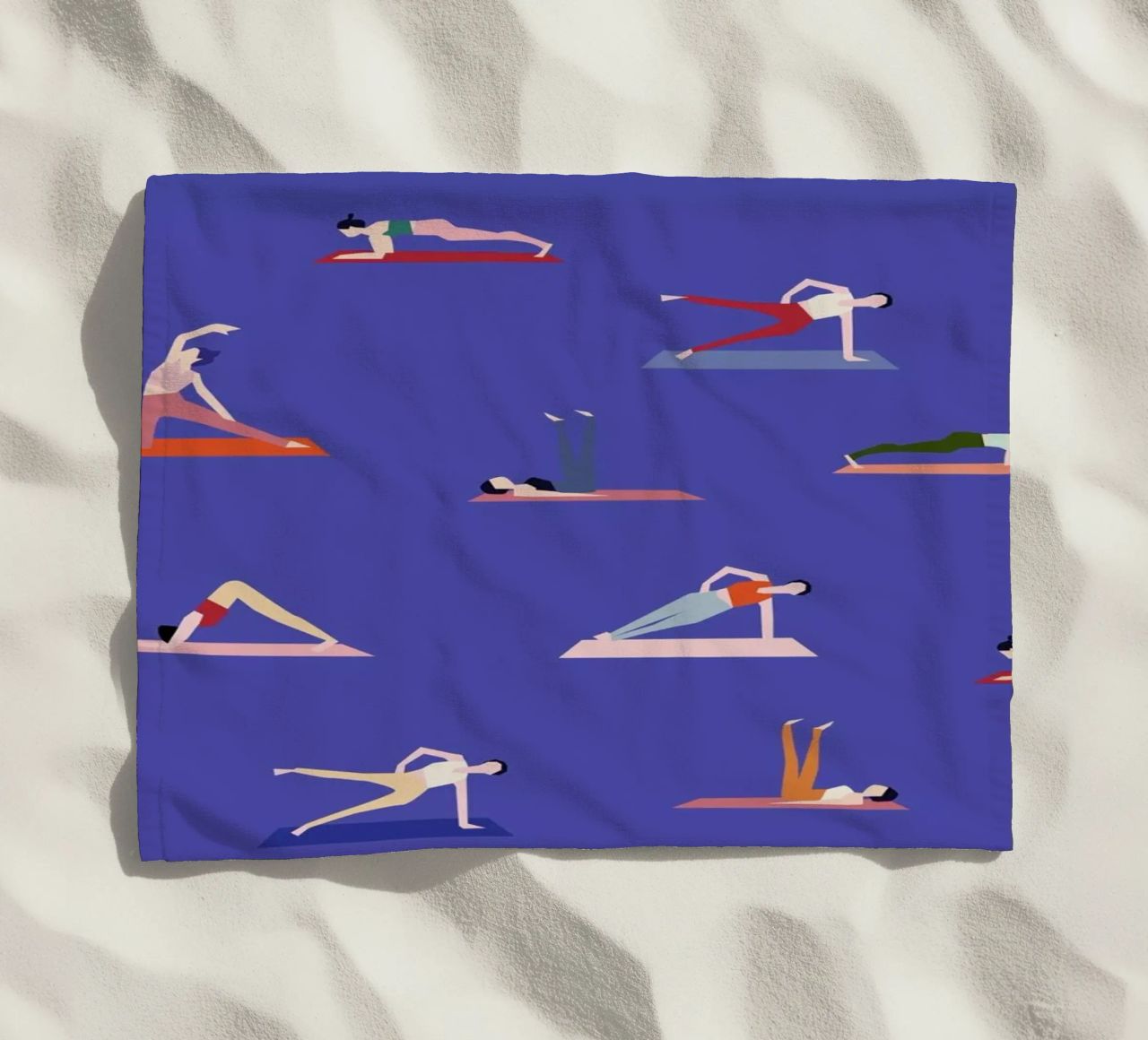 Yoga Girls Strandtuch von Helena Ravenne