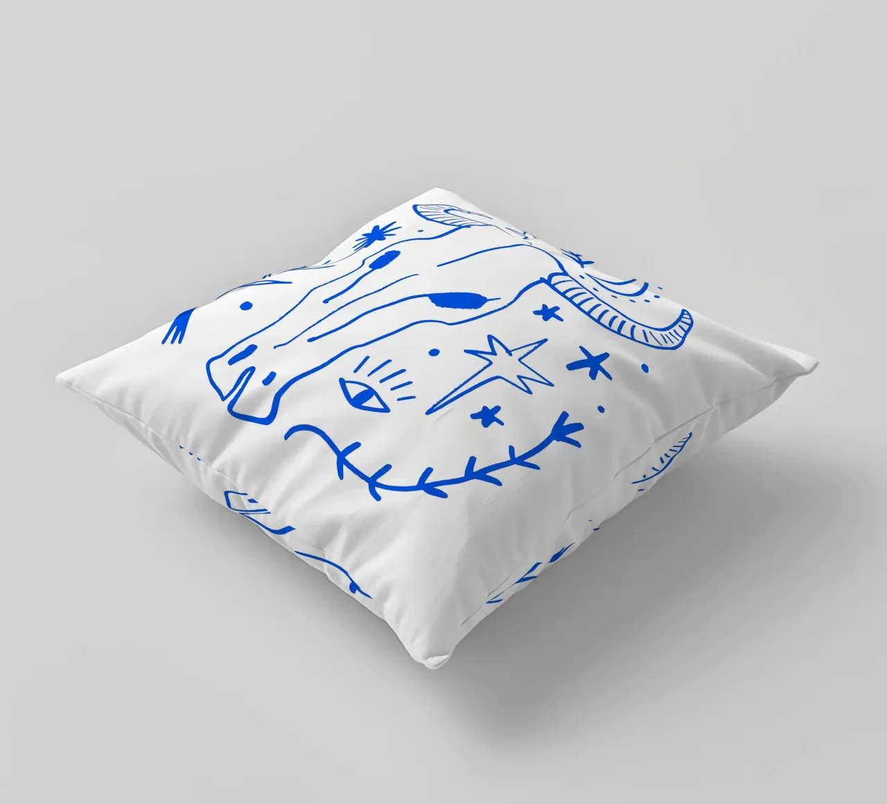 Bull Skull (Without Background) cuscino da treechild