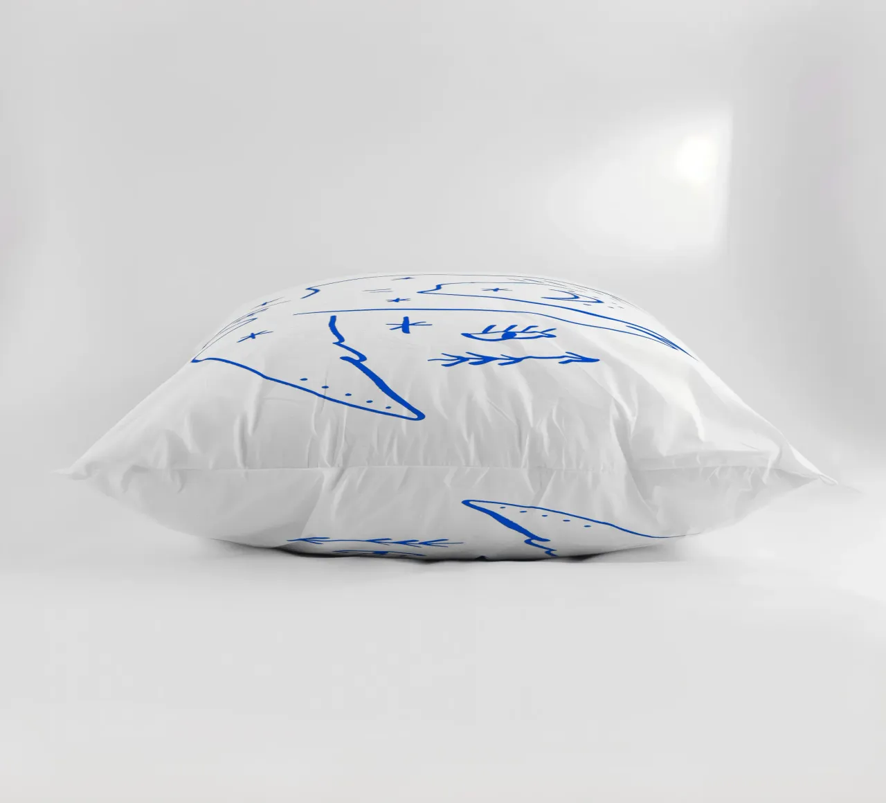 Bird Of Freedom (Without Background) cuscino da treechild