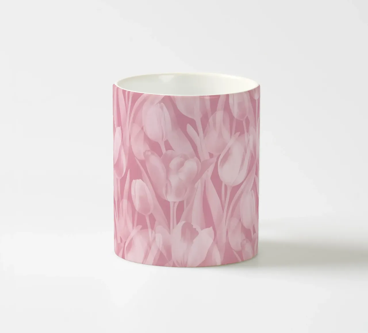 Tulipani rosa e bianchi tazza in ceramica da SilverPegasus