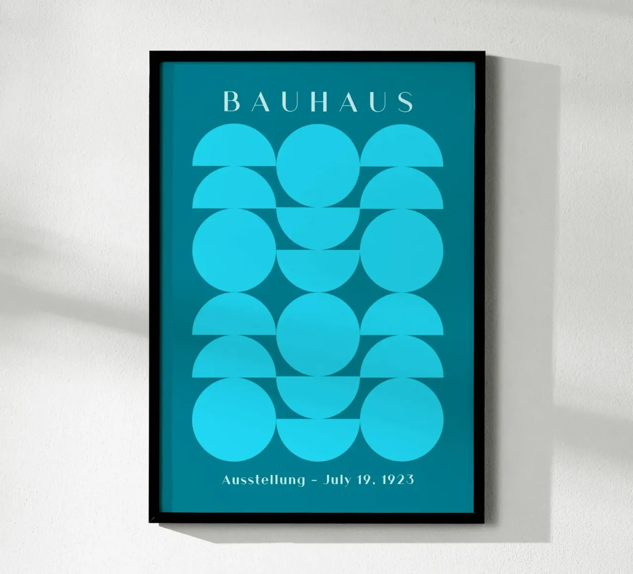 Bauhaus 1923 Mostra Forme geometriche blu poster con telaio in legno da NorwesClub