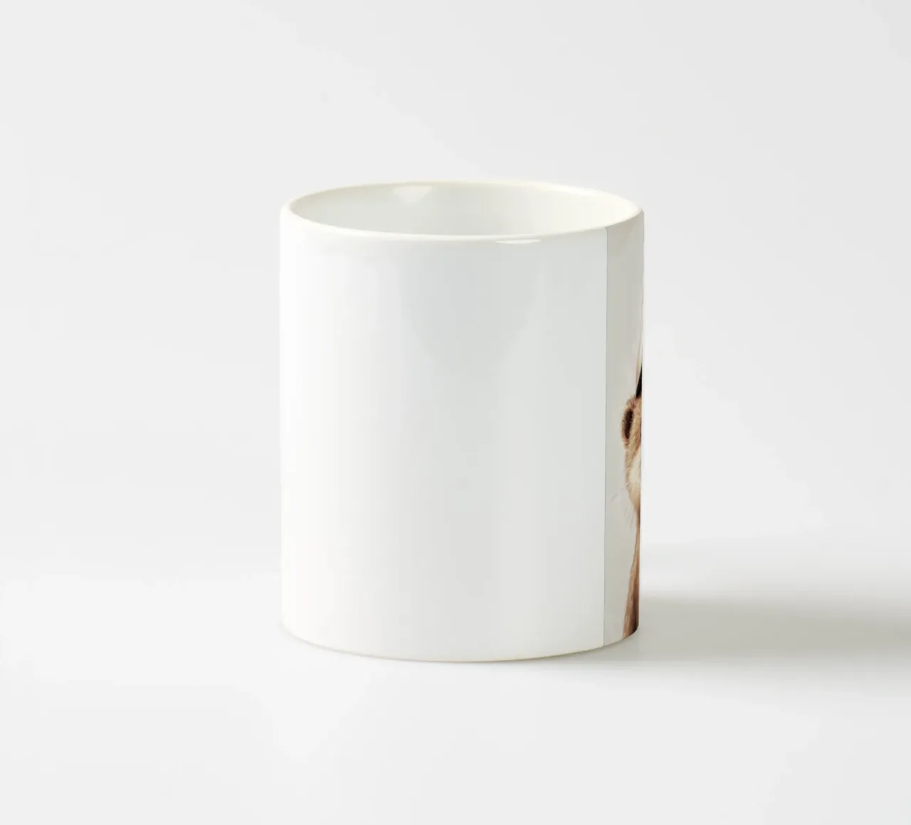 Eroe #43: Lontra con berretto a elica tazza in ceramica da farbenhelden