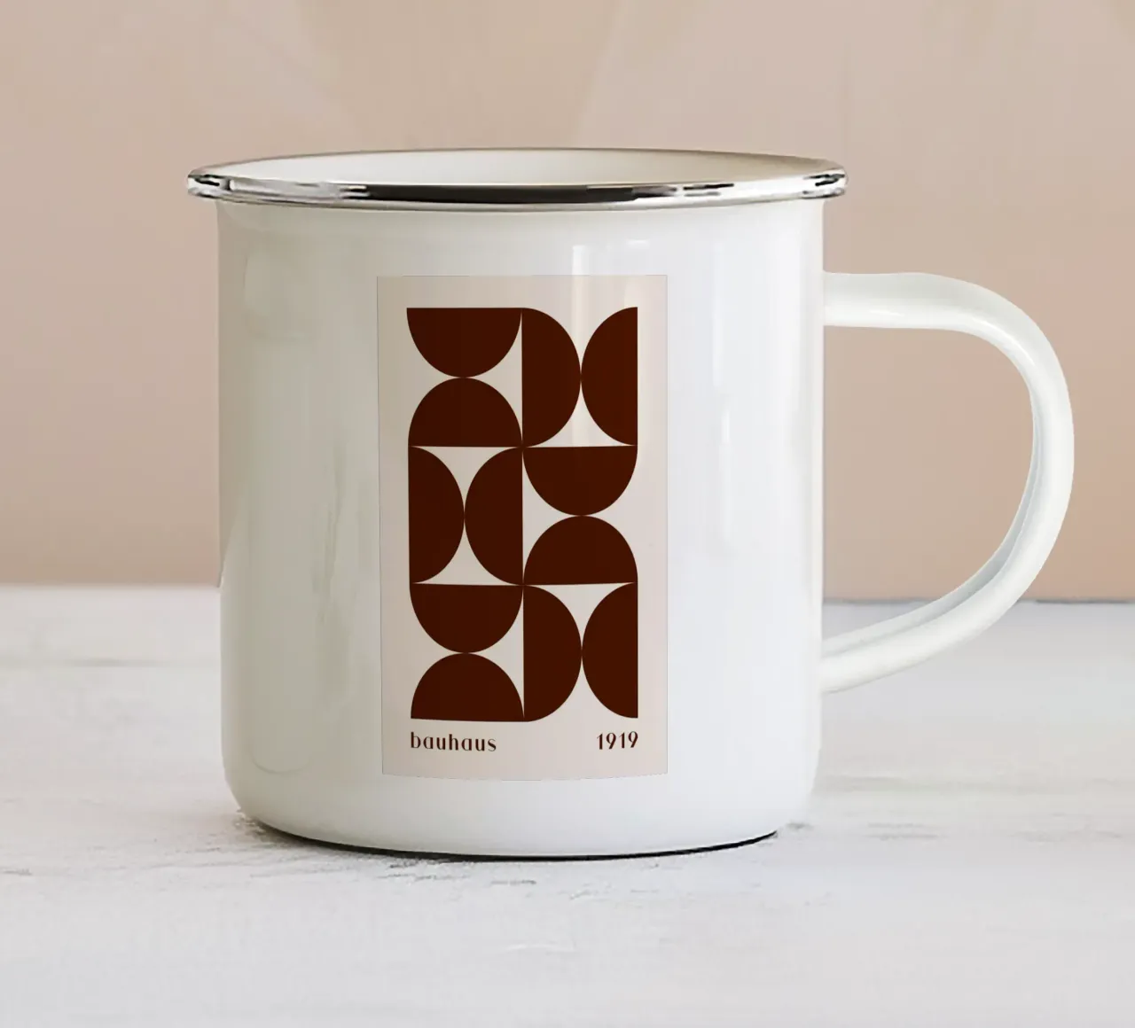 Bauhaus 1919 Modello geometrico Marrone Stampa tazza in smalto da NorwesClub