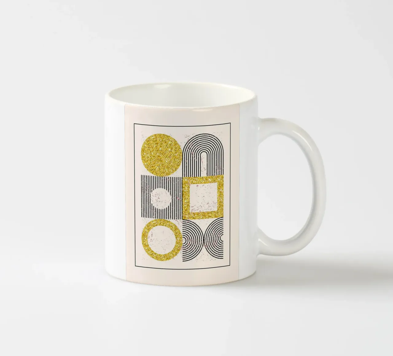 Stampa geometrica astratta di forme glitterate in oro tazza in ceramica da NorwesClub