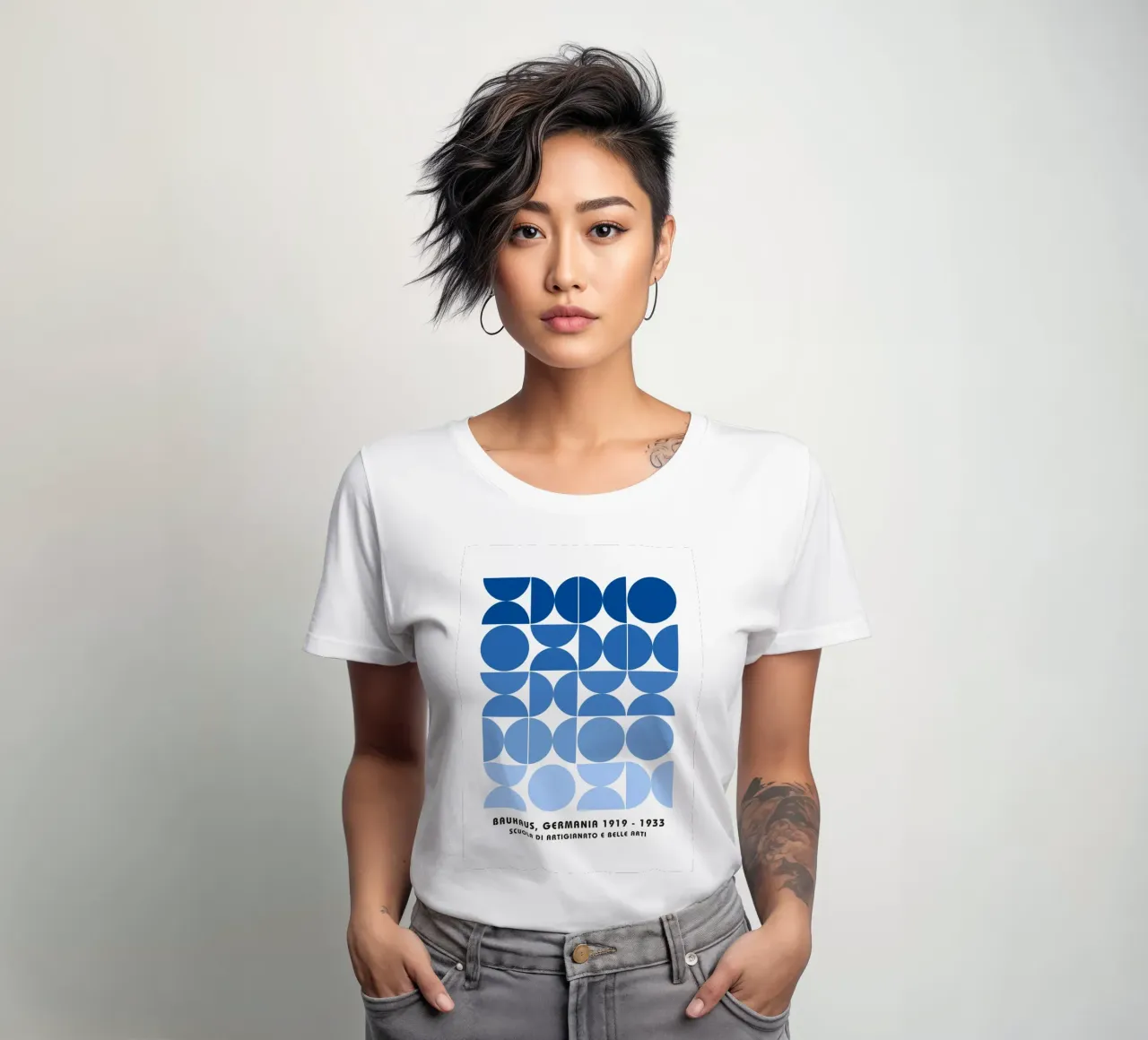 Bauhaus 1919-1933 Geometrisch Blauw Patroon Print dames t-shirt getailleerd van NorwesClub