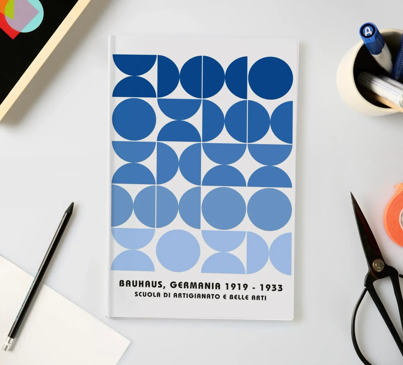 Bauhaus 1919-1933 Stampa motivo geometrico blu diario da NorwesClub