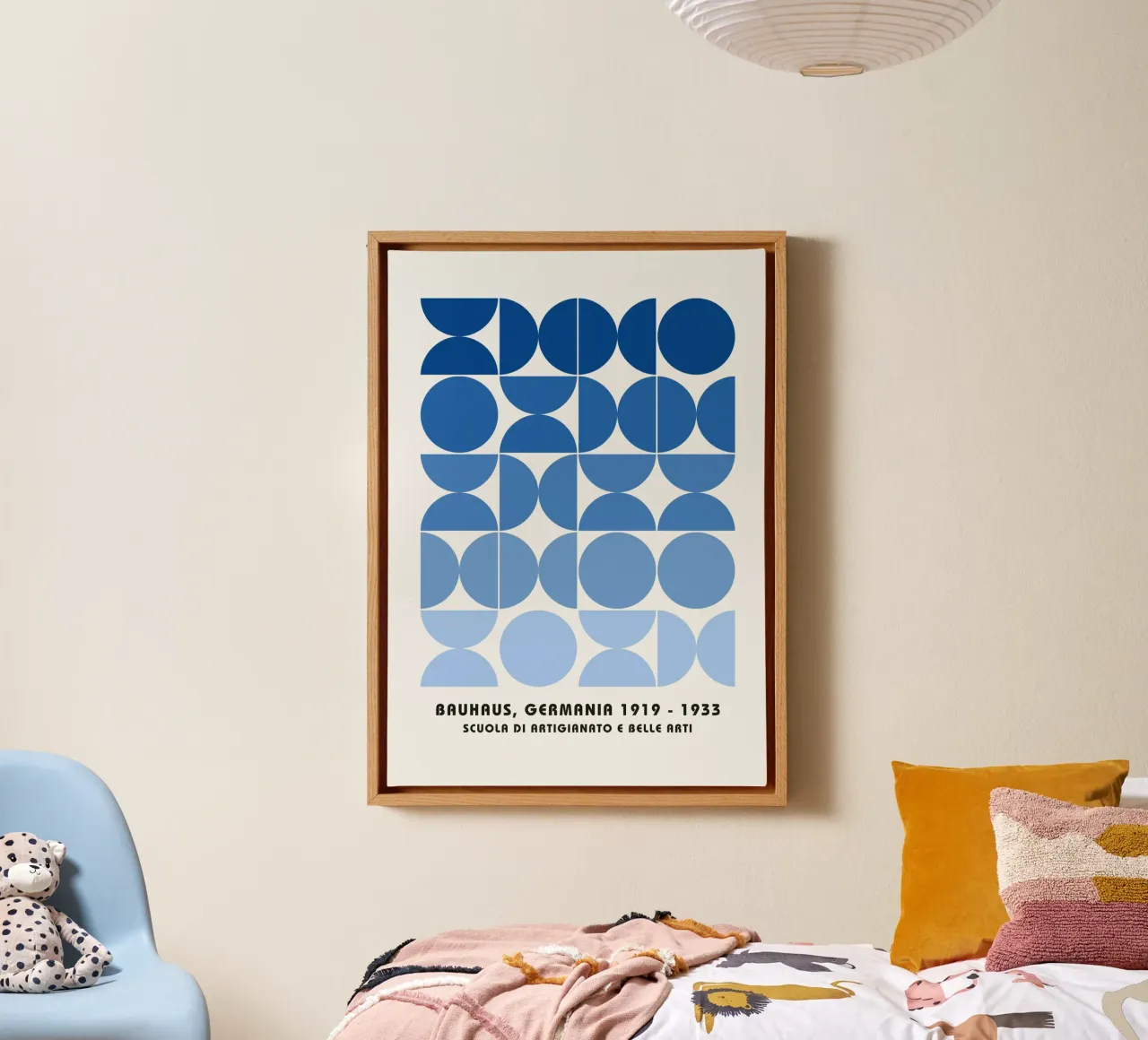 Bauhaus 1919-1933 Geometric Blue Pattern Print Leinwand mit Schattenfugenrahmen von NorwesClub