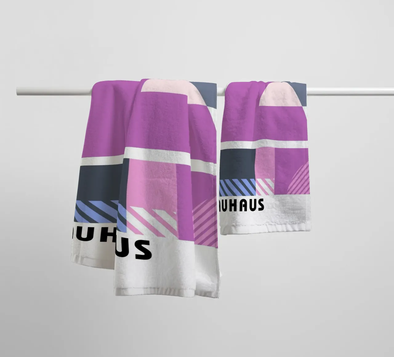 Bauhaus Geometric Abstract Shapes Color Print serviette de bain de NorwesClub