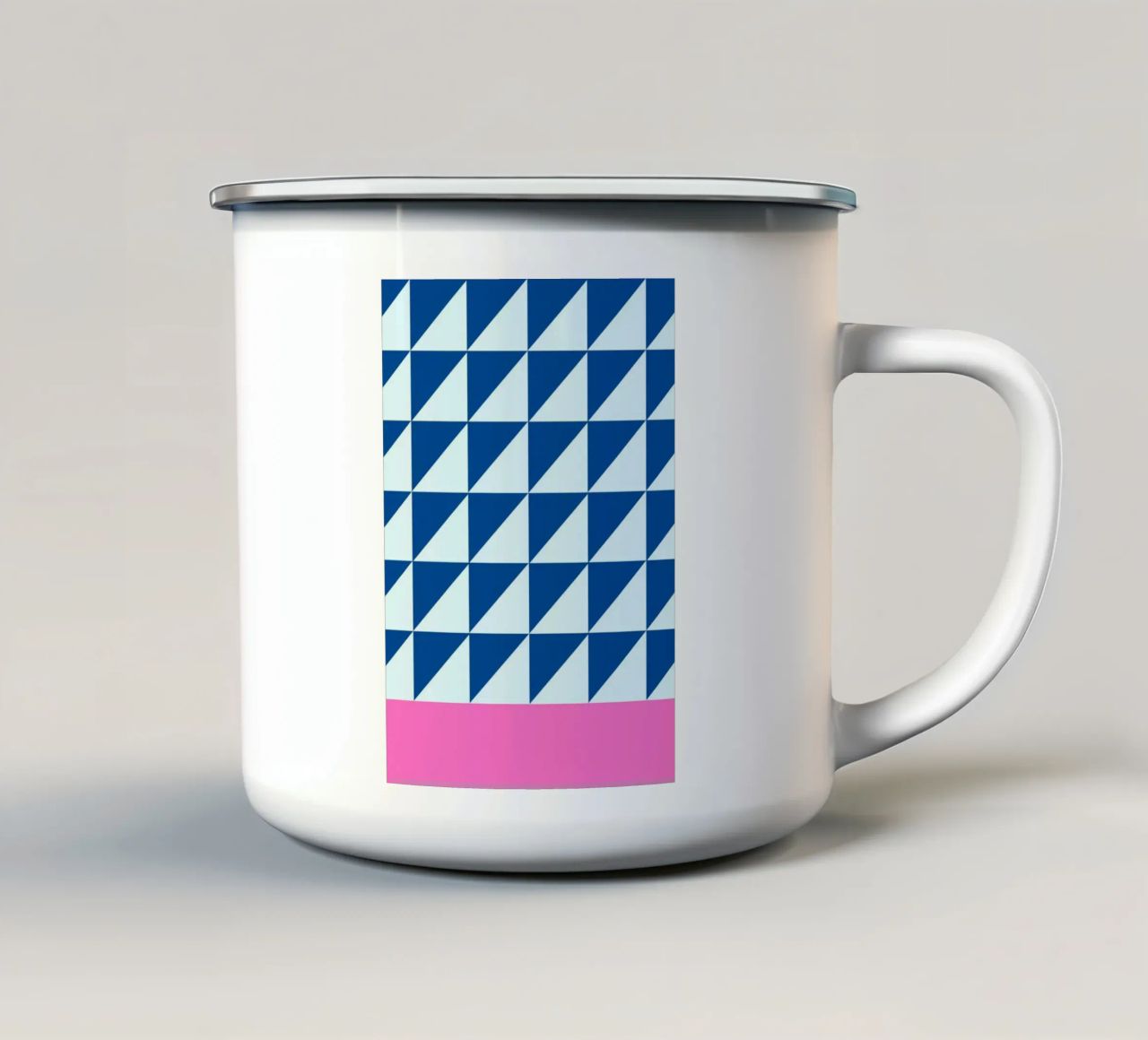 Geometrische blaue Dreiecke rosa Farbe Block Kunst Emaille Tasse von NorwesClub