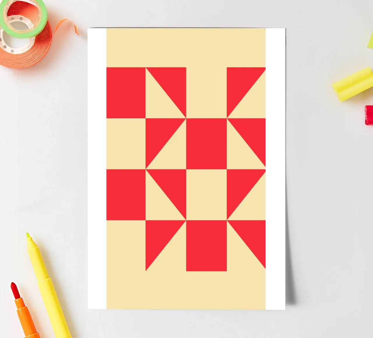 Motif géométrique rouge Carré Triangle Art planche autocollant de NorwesClub