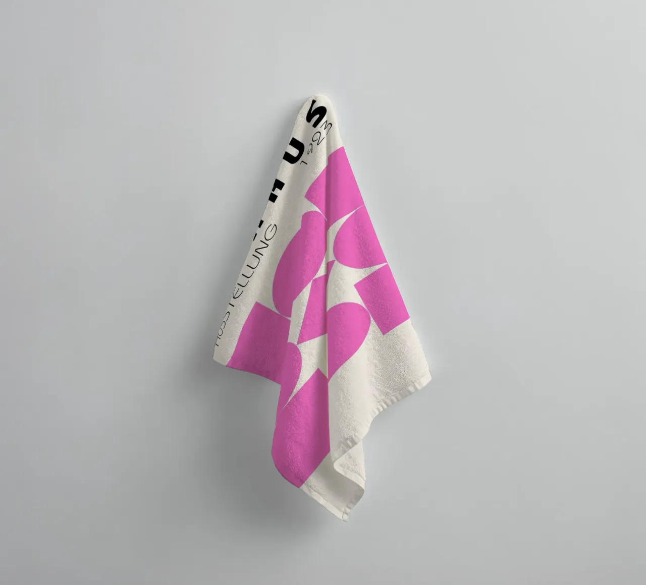 Poster Bauhaus 1923 Forme geometriche rosa asciugamano da bagno da NorwesClub