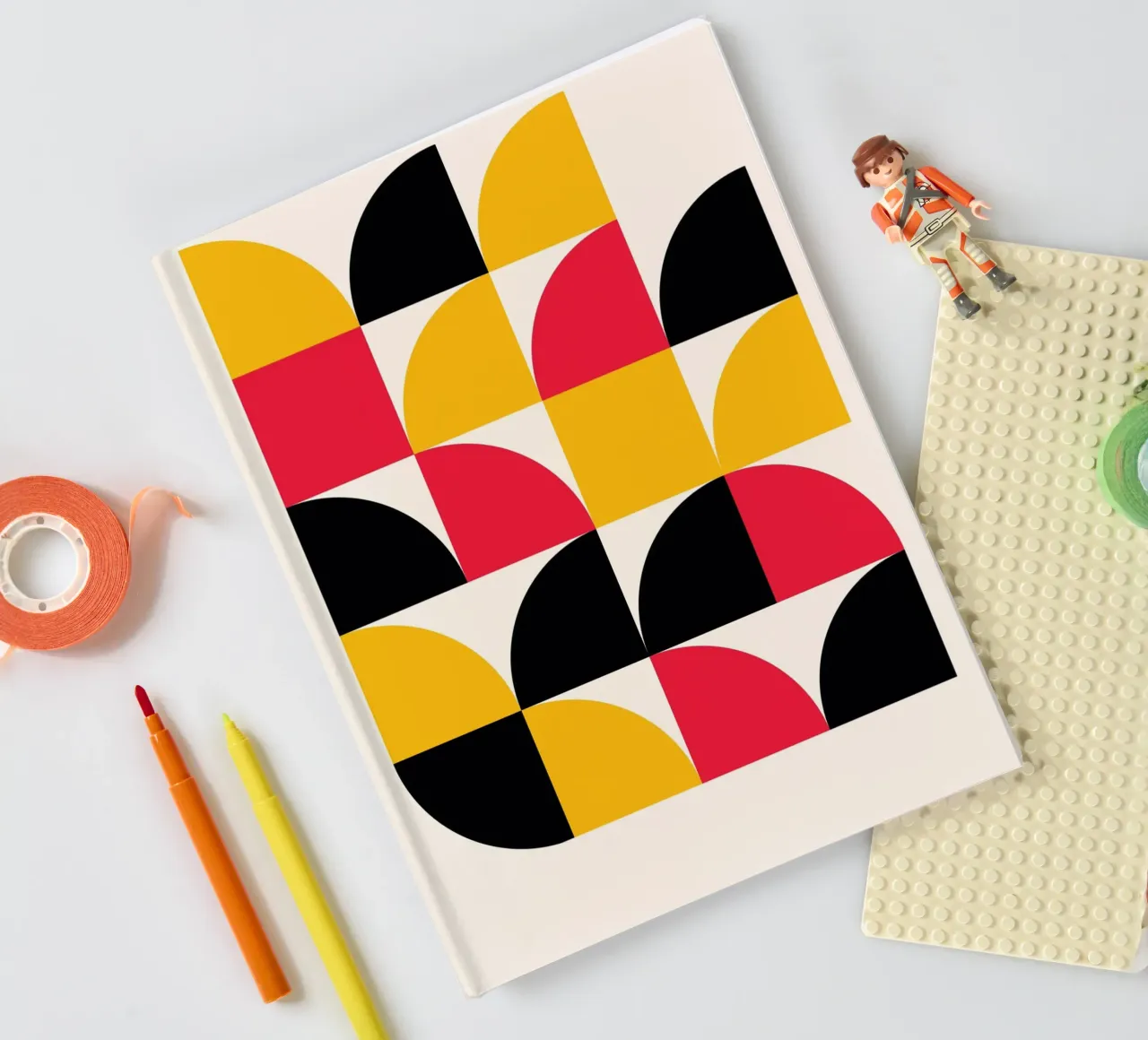 Motif géométrique Bauhaus Rouge Jaune Noir carnet de notes de NorwesClub
