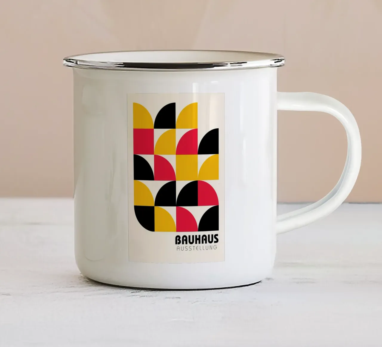 Stile Bauhaus: motivo geometrico di mattonelle tazza in smalto da NorwesClub