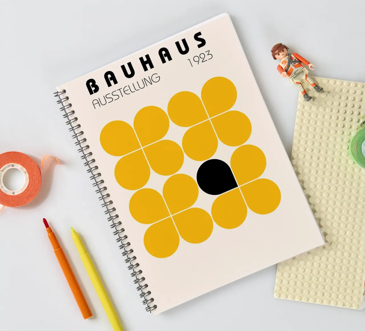 Bauhaus 1923 Abstrait Jaune Noir Formes carnet à spirale de NorwesClub