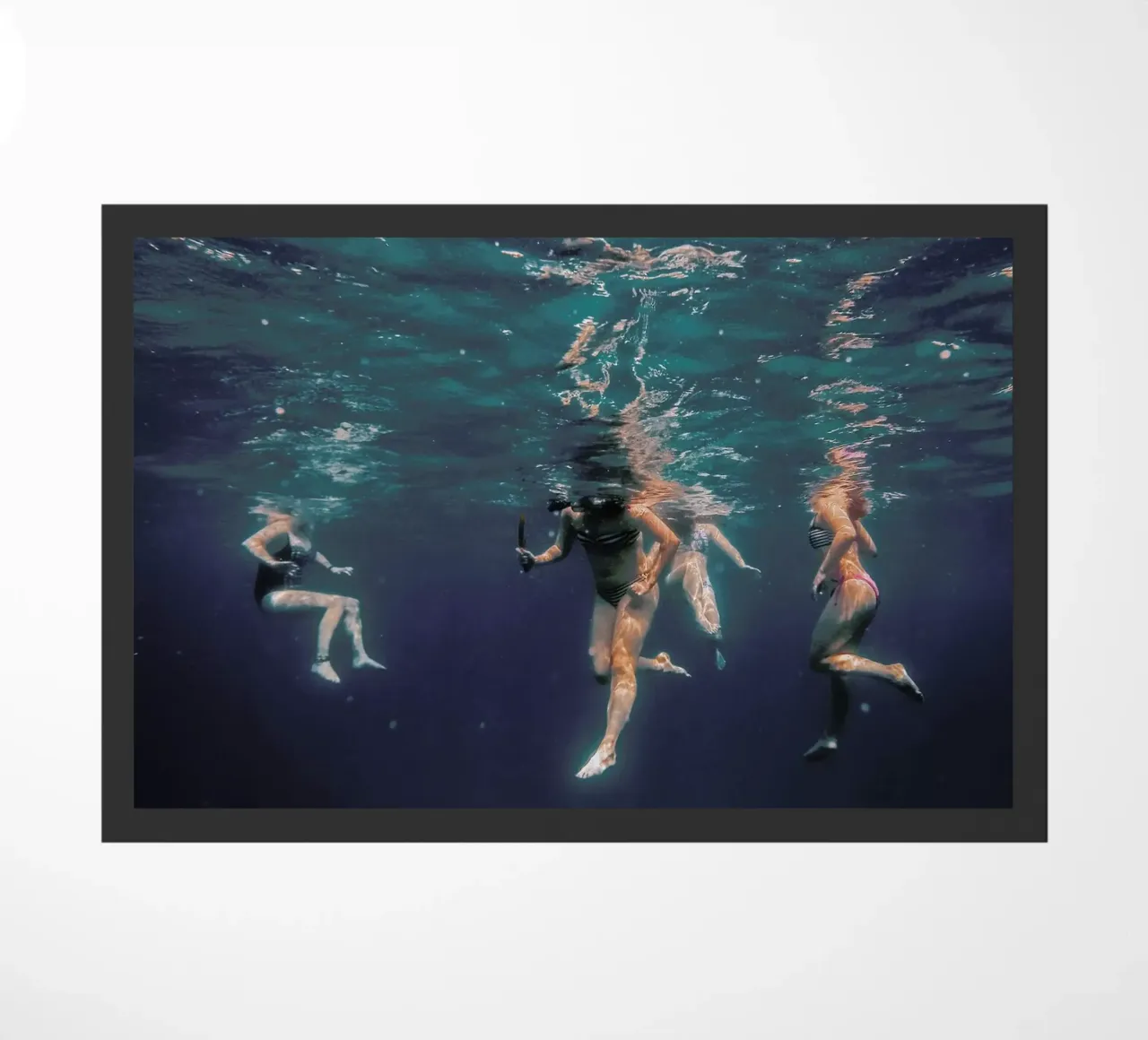 Figures Beneath the Surface zerbino da EyeEm Mobile GmbH