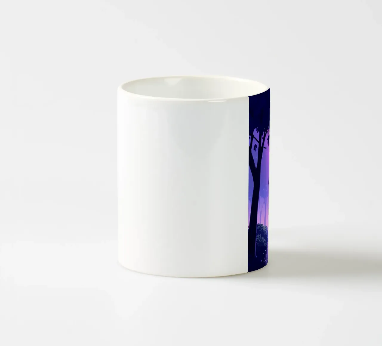 Un ragazzo con ombrello in piedi nel parco di notte pioggia Lofi Art tazza in ceramica da LoFi Gallery