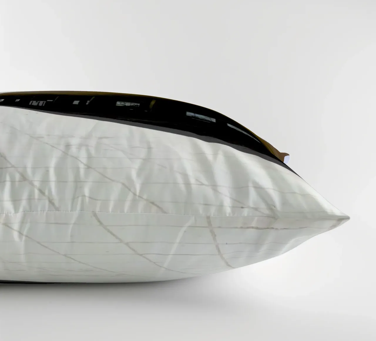 Niemeyer 5 cuscino da Marc Schulthess