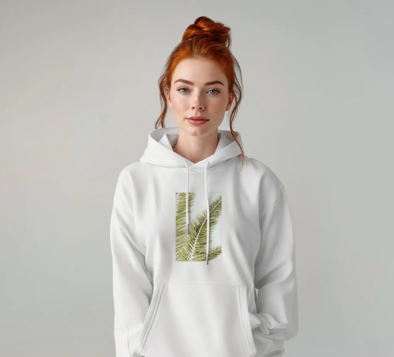 Light Palm Trees felpa con cappuccio da Babett Schultze