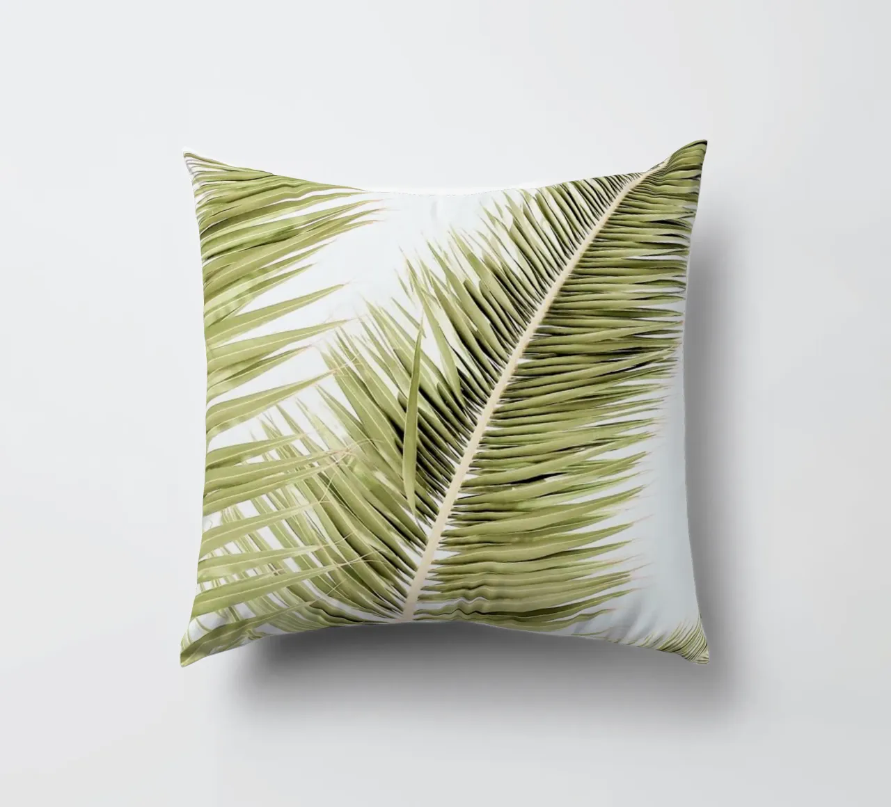 Light Palm Trees Kissen von Babett Schultze
