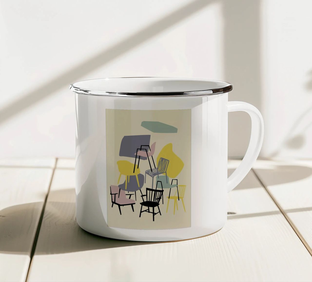 Take A Seat tazza in smalto da Helena Ravenne