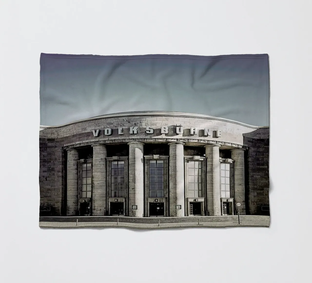 Berlin 2020 No 14 coperta in pile da Michael Belhadi
