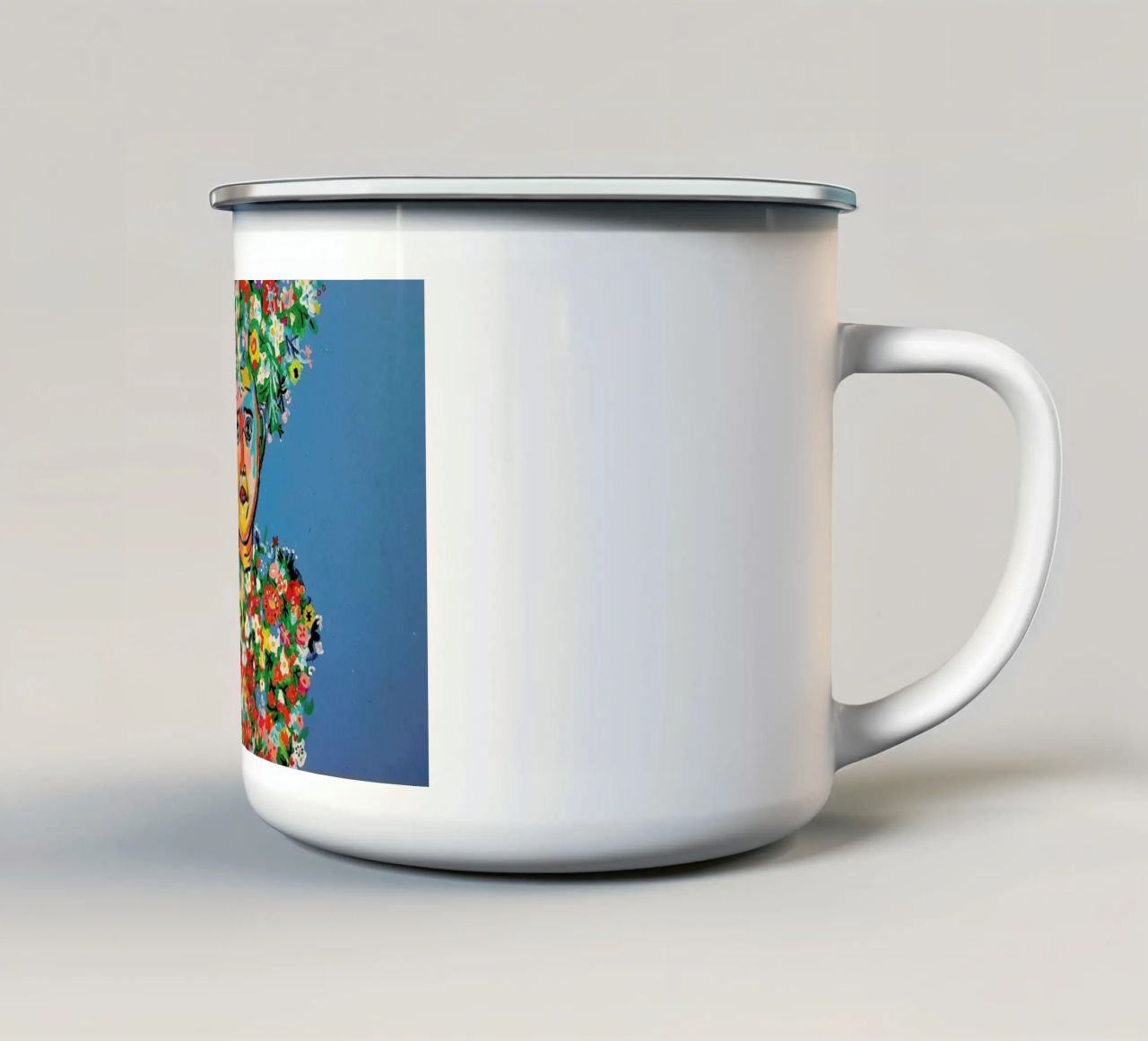 May Queen tazza in smalto da Blanca Nuñez Pozuelo