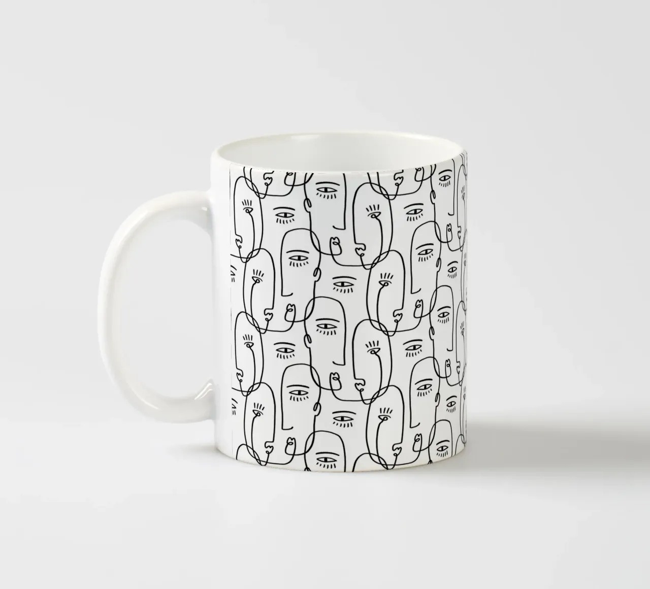 Face Pattern Keramik Tasse von treechild