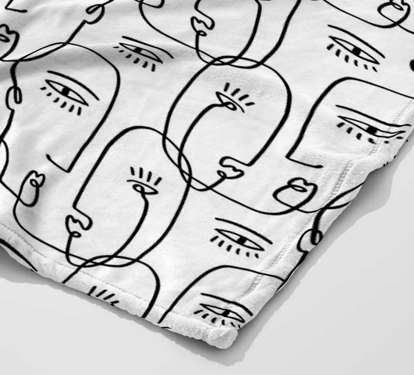 Face Pattern Fleecedecke von treechild