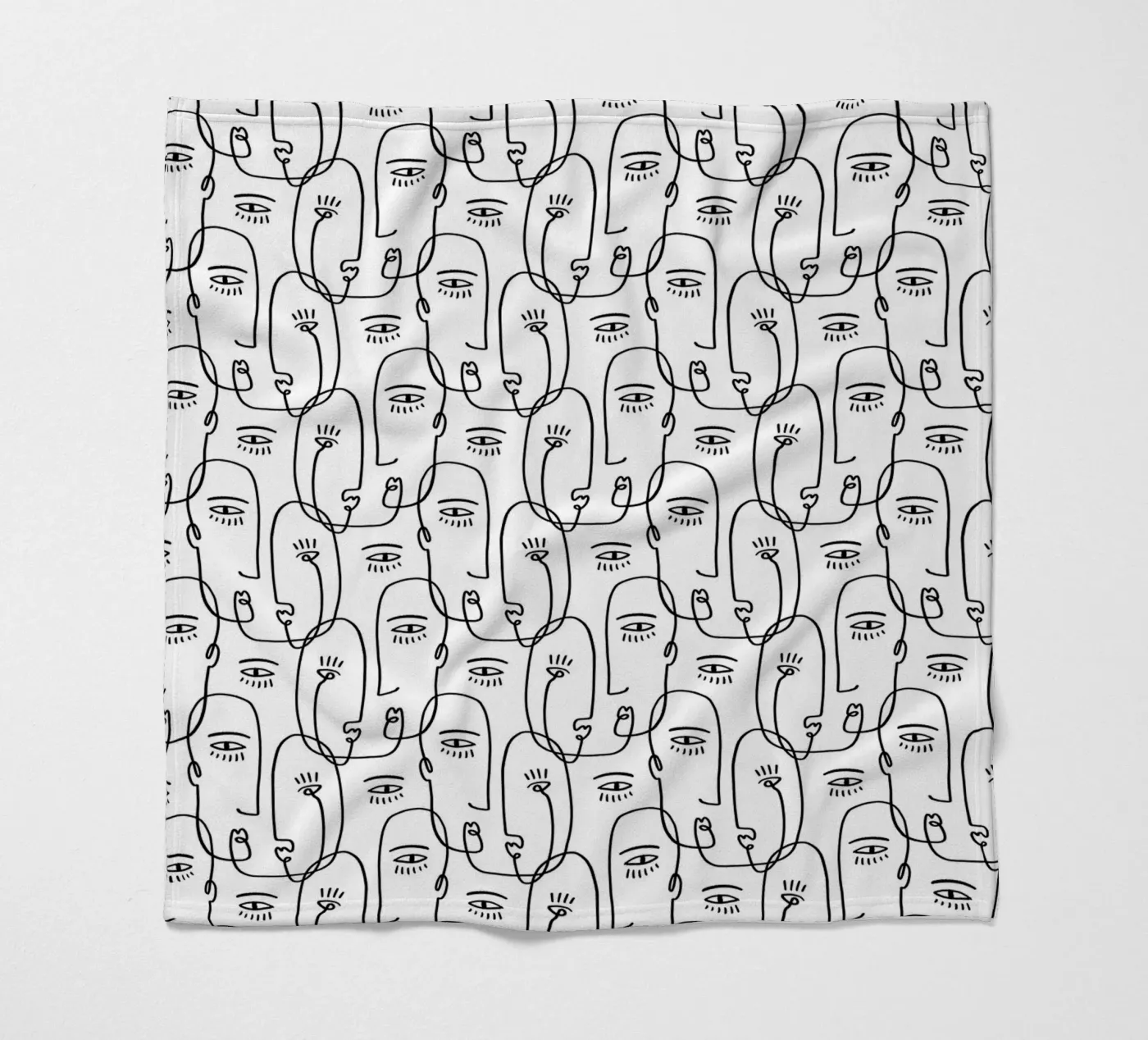 Face Pattern Fleecedecke von treechild