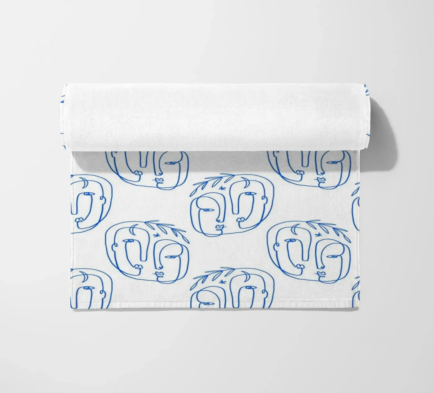 Faces Pattern Strandtuch von treechild