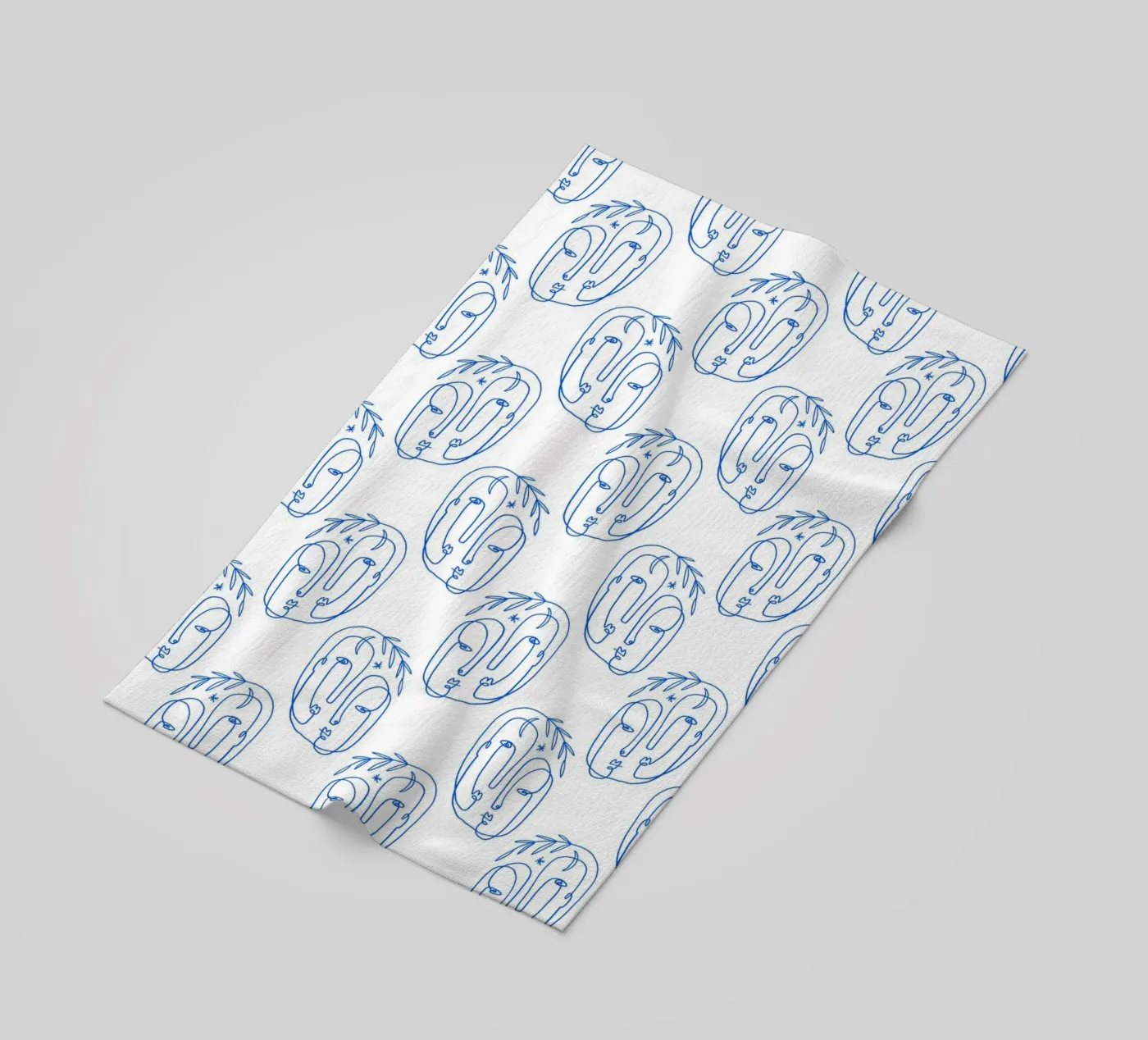 Faces Pattern strandhanddoek van treechild