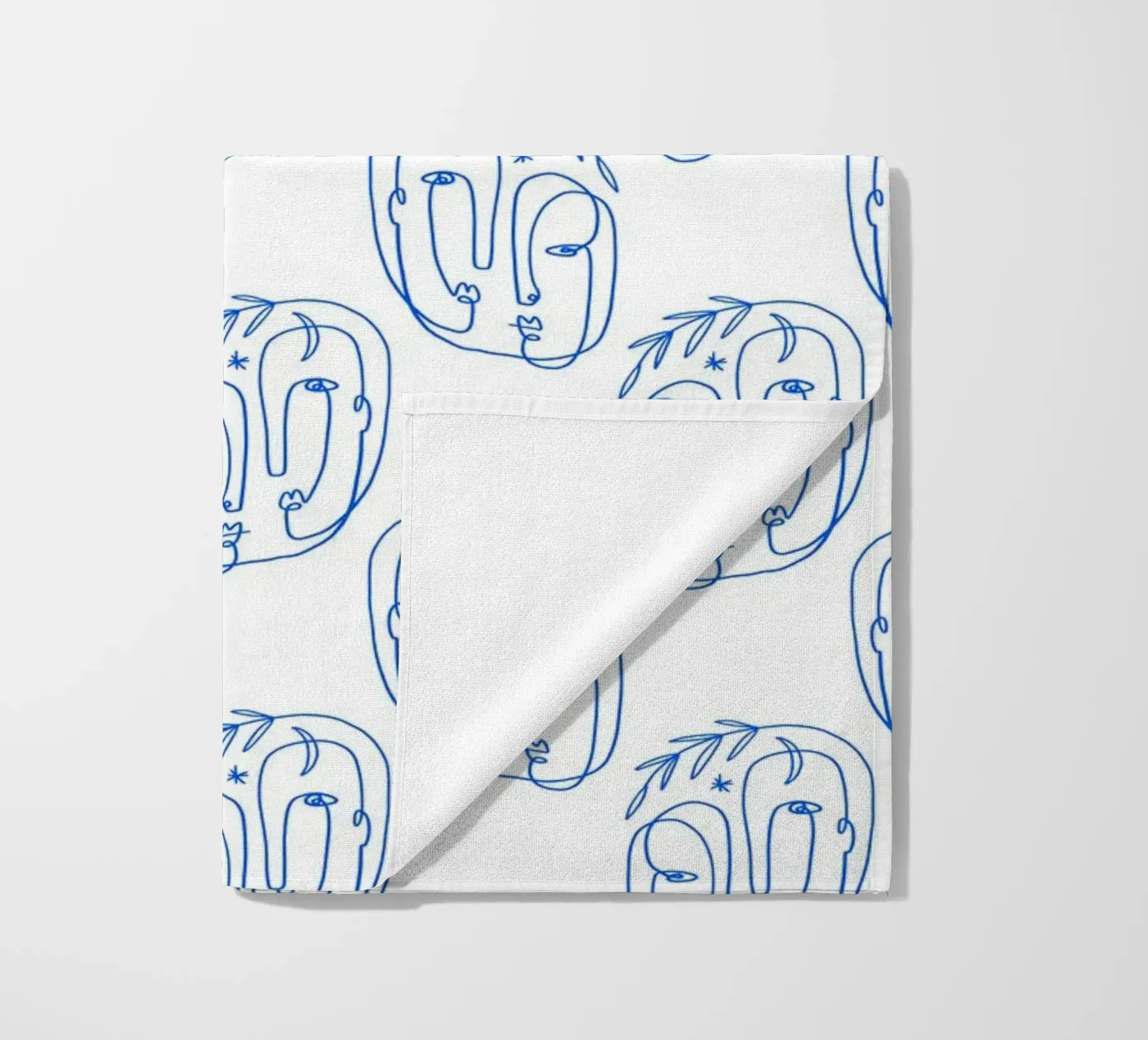 Faces Pattern strandhanddoek van treechild