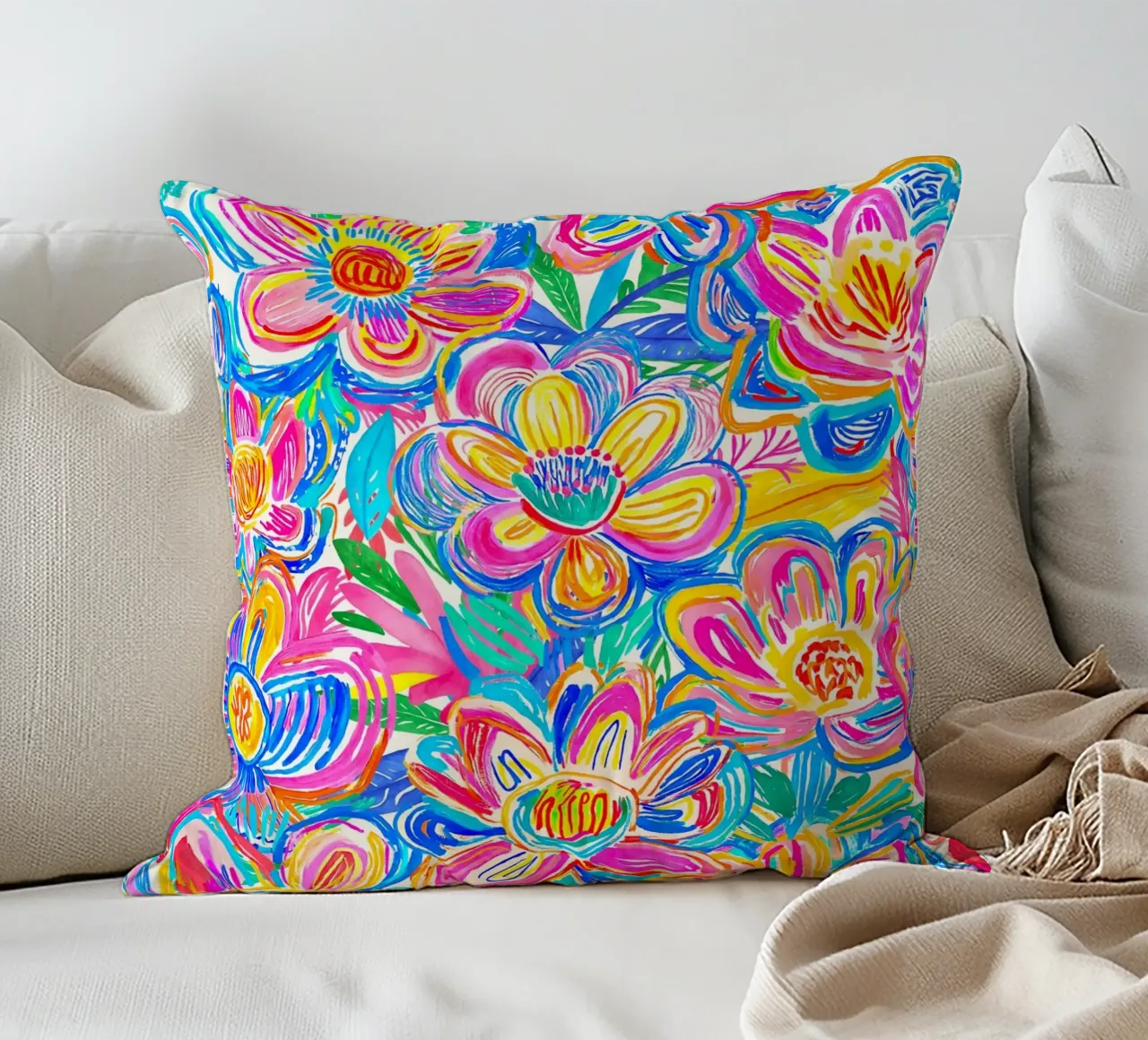 Fiori estivi in grassetto Groovy Pop Art Doodle cuscino da Andrea Haase Modern Home