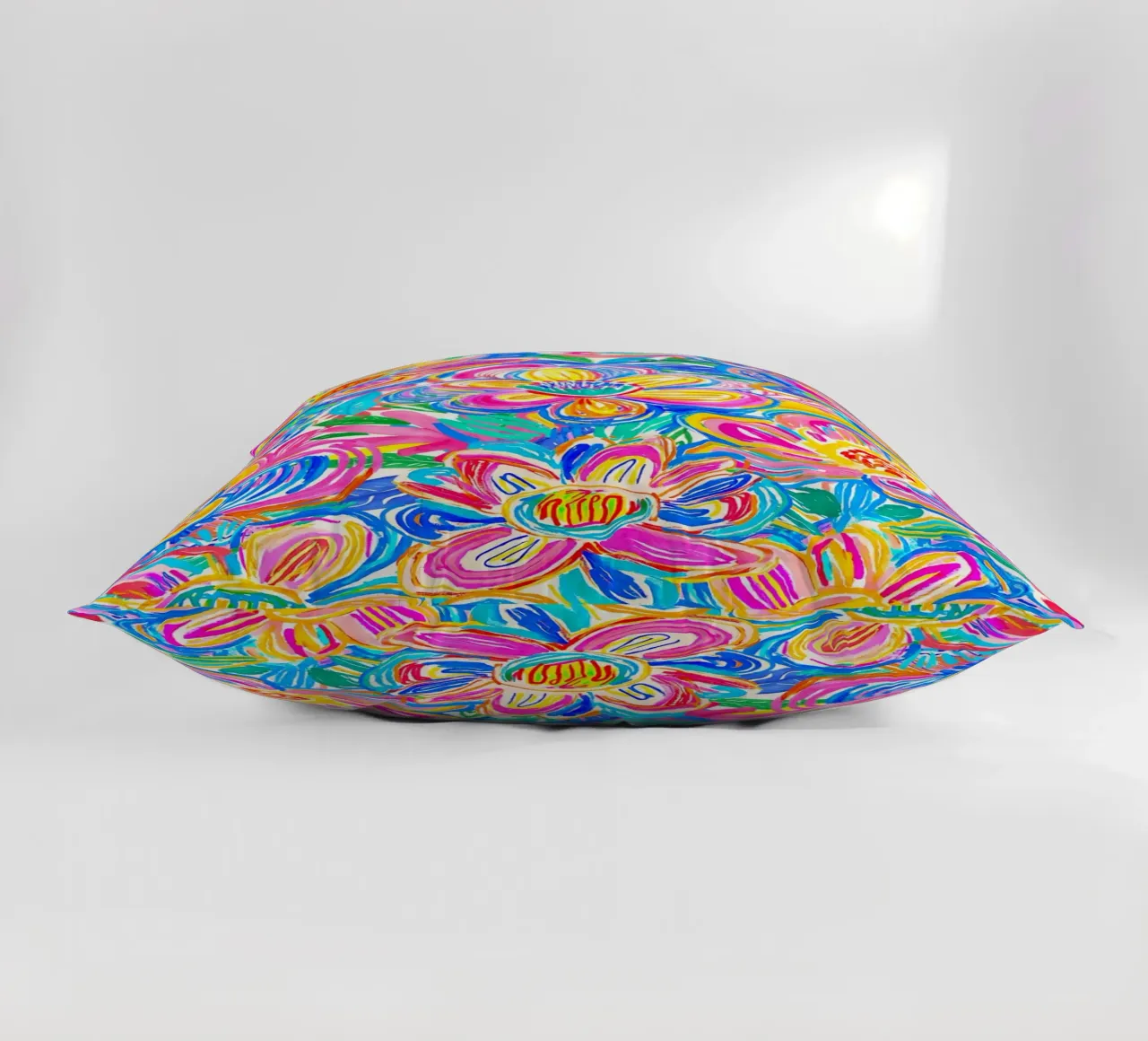 Fiori estivi in grassetto Groovy Pop Art Doodle cuscino da Andrea Haase Modern Home