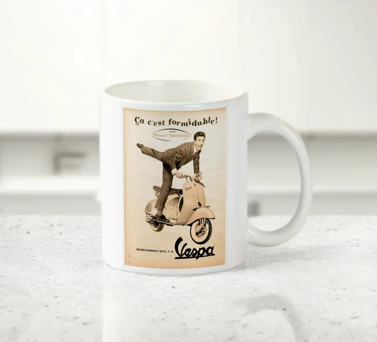 scooter tazza in ceramica da Robert Livingston