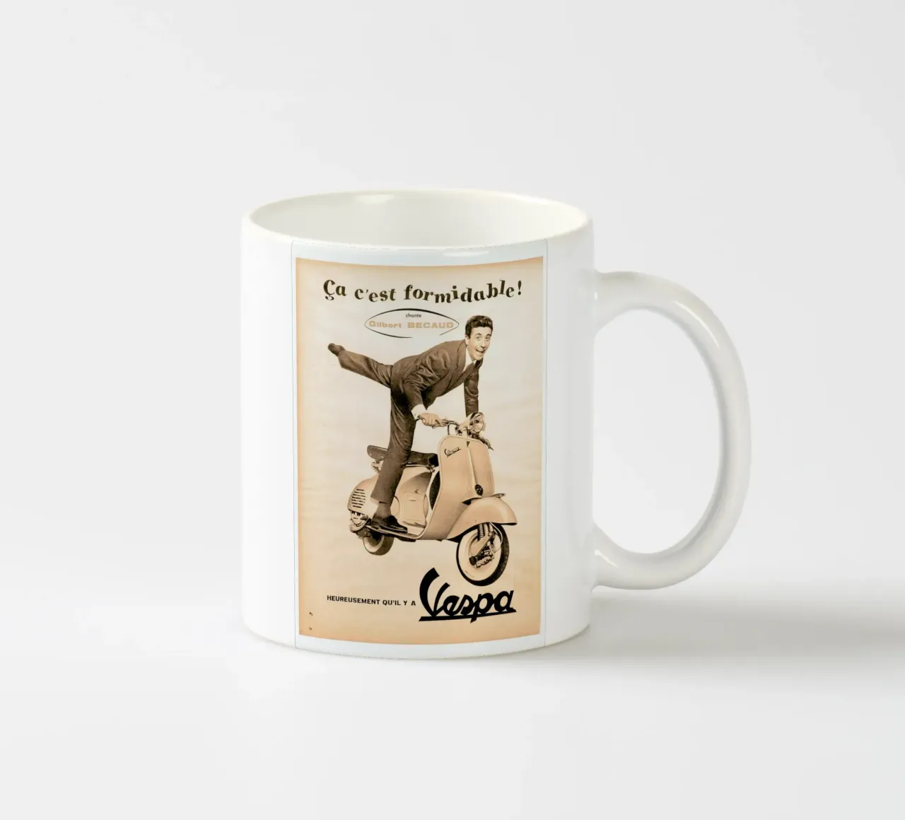 scooter tazza in ceramica da Robert Livingston