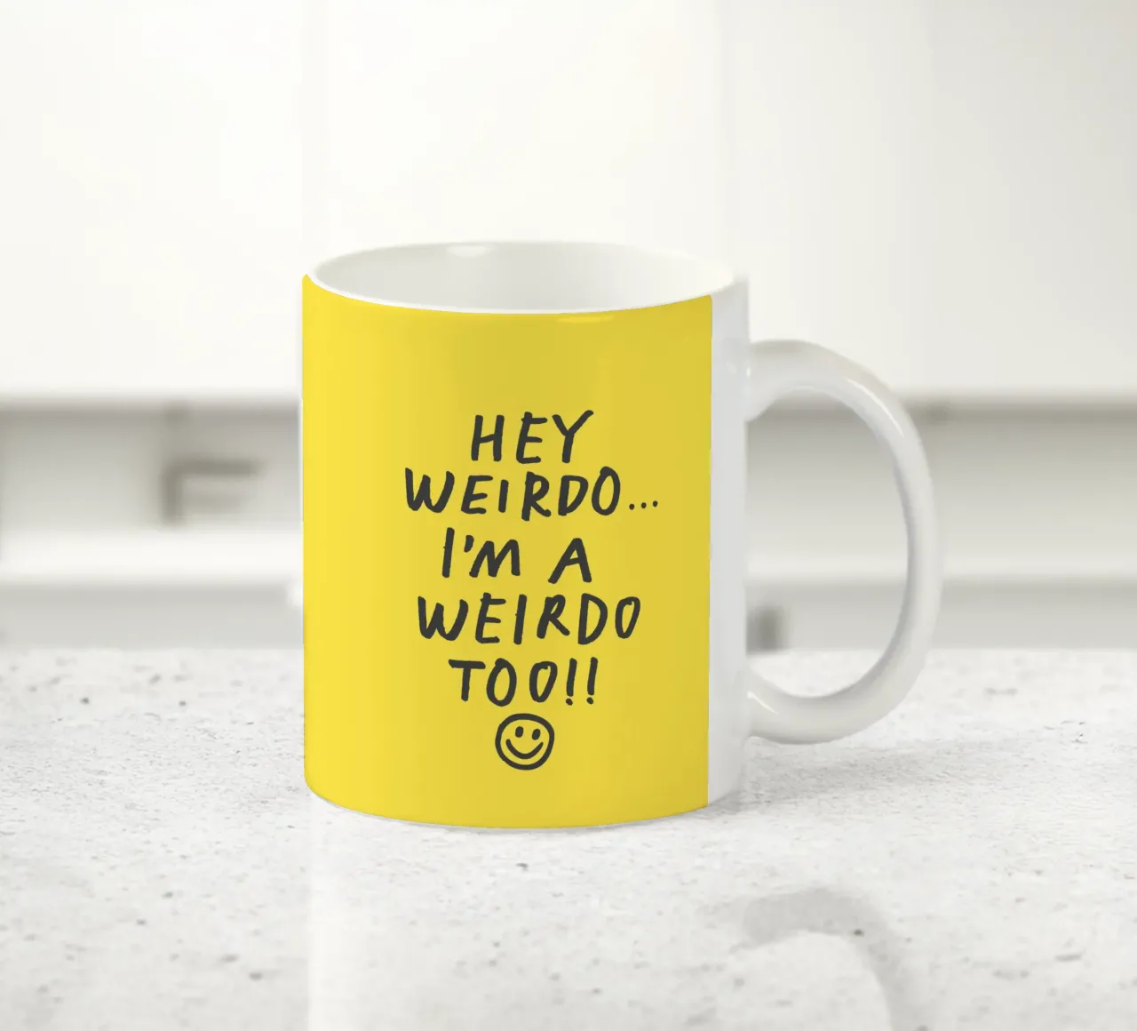 Hey Weirdo Sono un Weirdo Troppo stravagante Faccia sorridente scritta a mano tazza in ceramica da THE MOTIVATED TYPE
