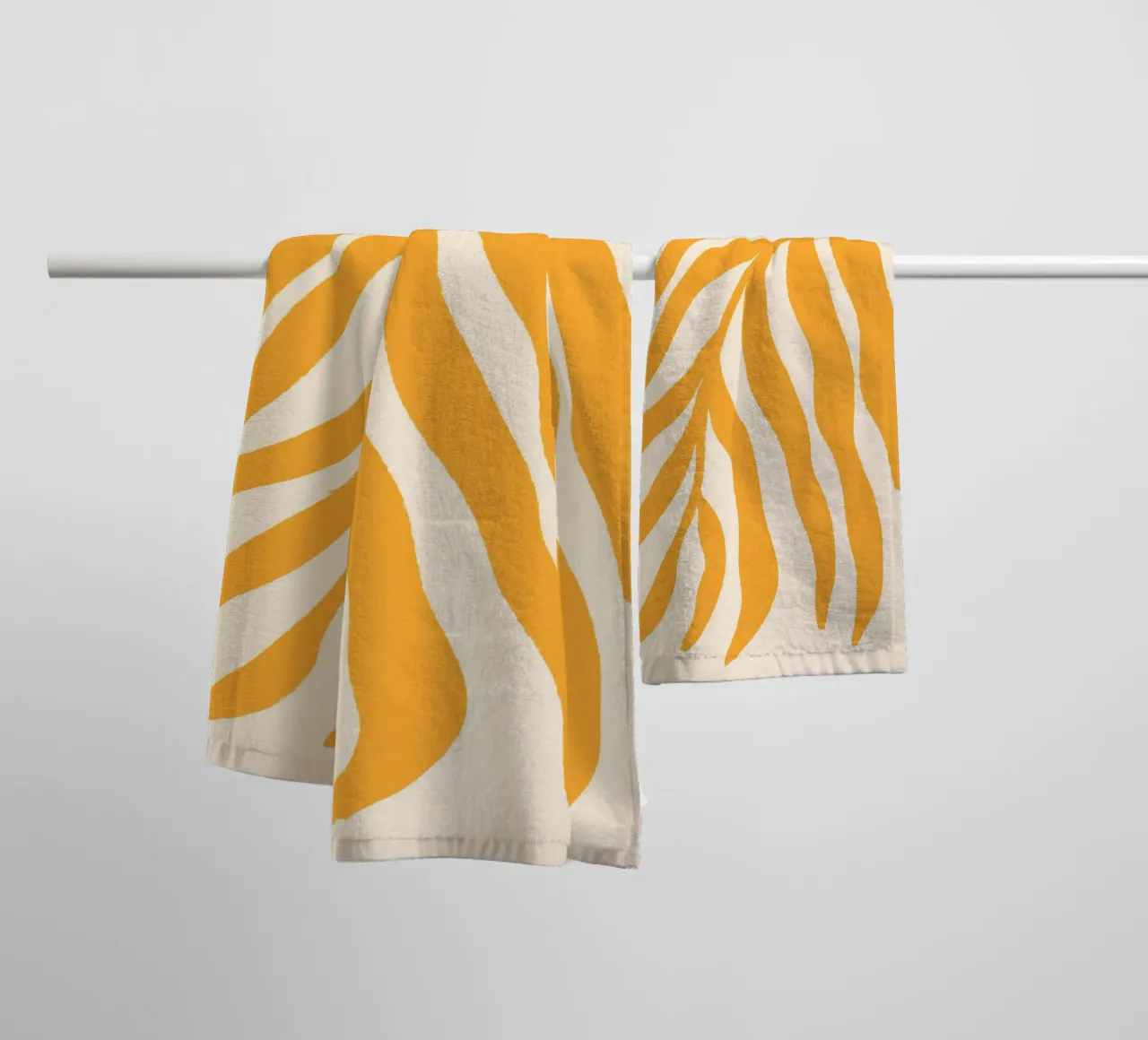Silhouette jaune Branche texturée 3 serviette de bain de Wackapacka