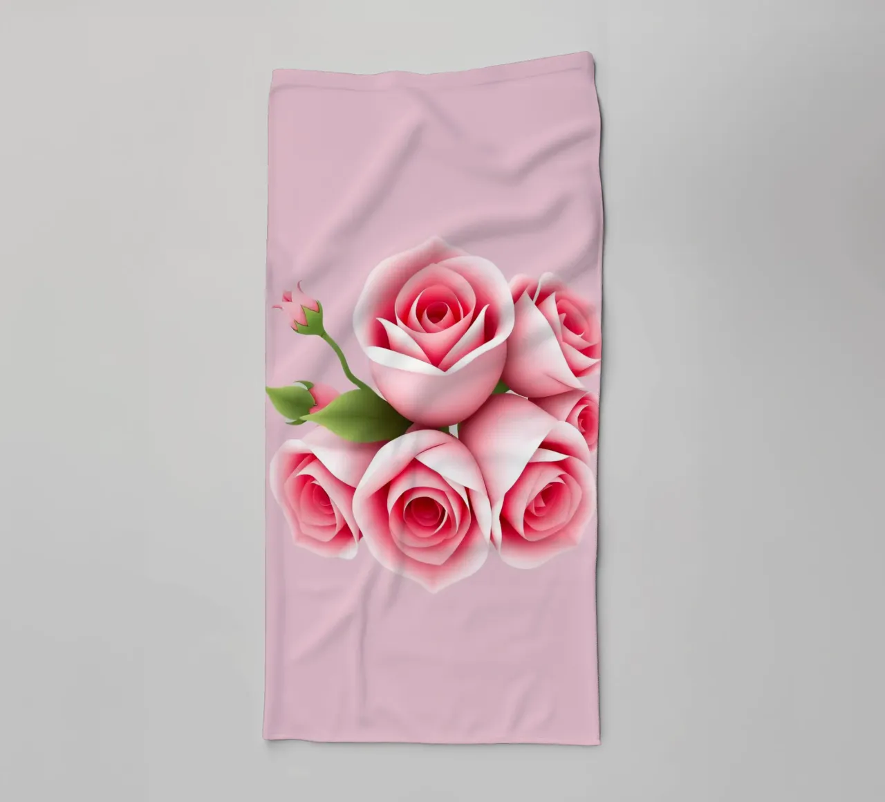 Ein wunderschön arrangierter Blumenstrauß aus rosa Rosen Handtuch von DesignDoodle