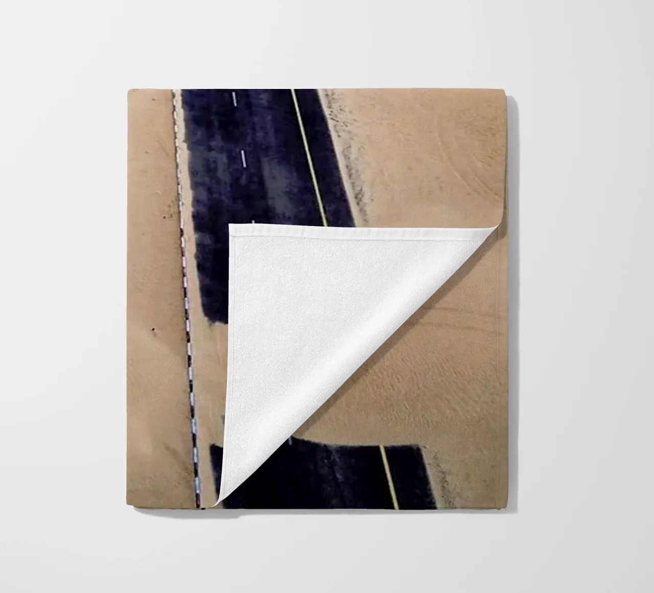 Desert Road telo mare da EyeEm Mobile GmbH