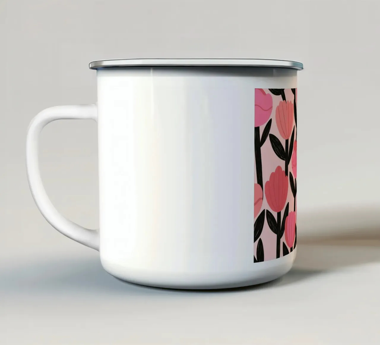 Moda floreale audace tazza in smalto da Murni Strokes