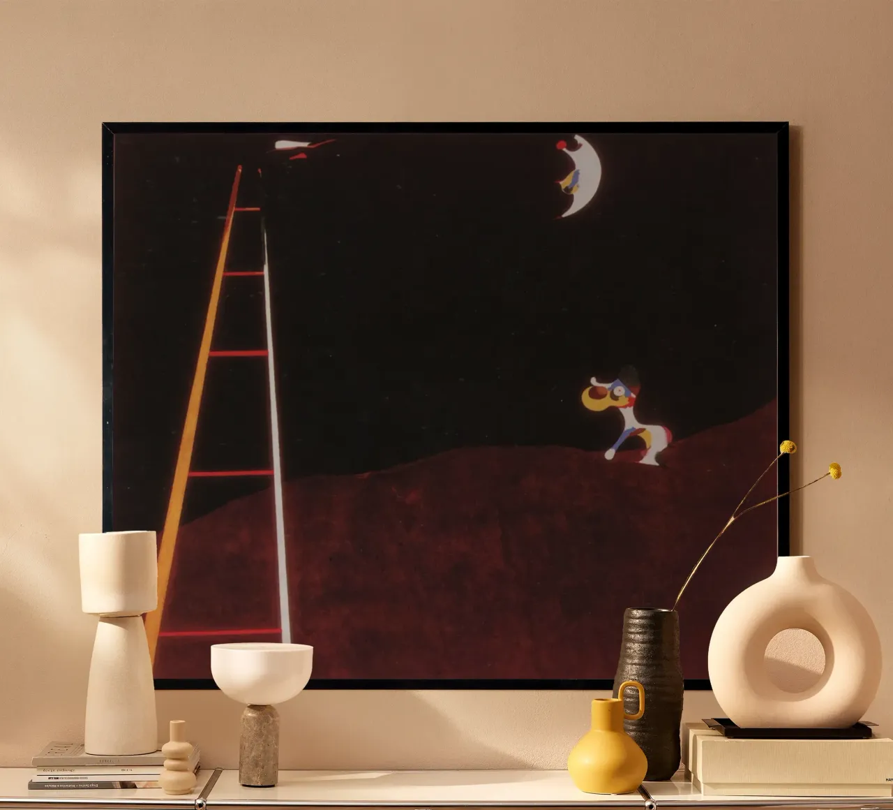 Chien aboyant à la lune, 1926 Joan Miro poster avec cadre en bois de phillipp veisenberg