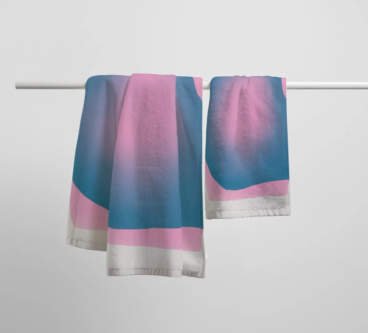 Rosa trasparente asciugamano da bagno da Little Dean