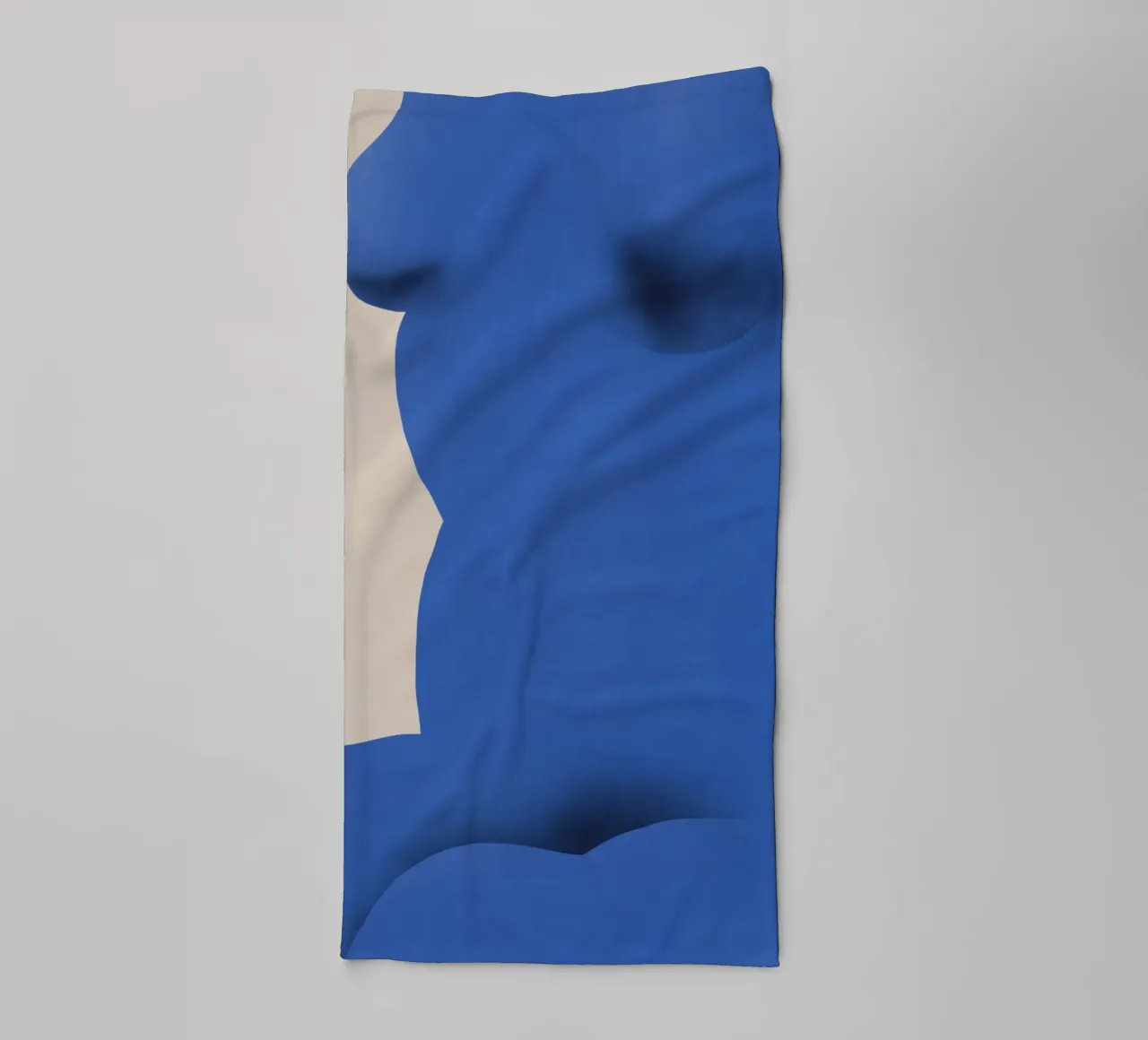 Kobaltblauw naakt close-up badhanddoek van Little Dean