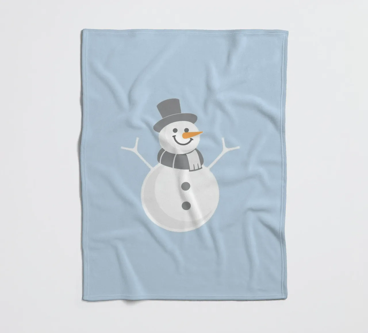 Un allegro pupazzo di neve che indossa un cappello nero e una sciarpa grigia coperta in pile da DesignDoodle