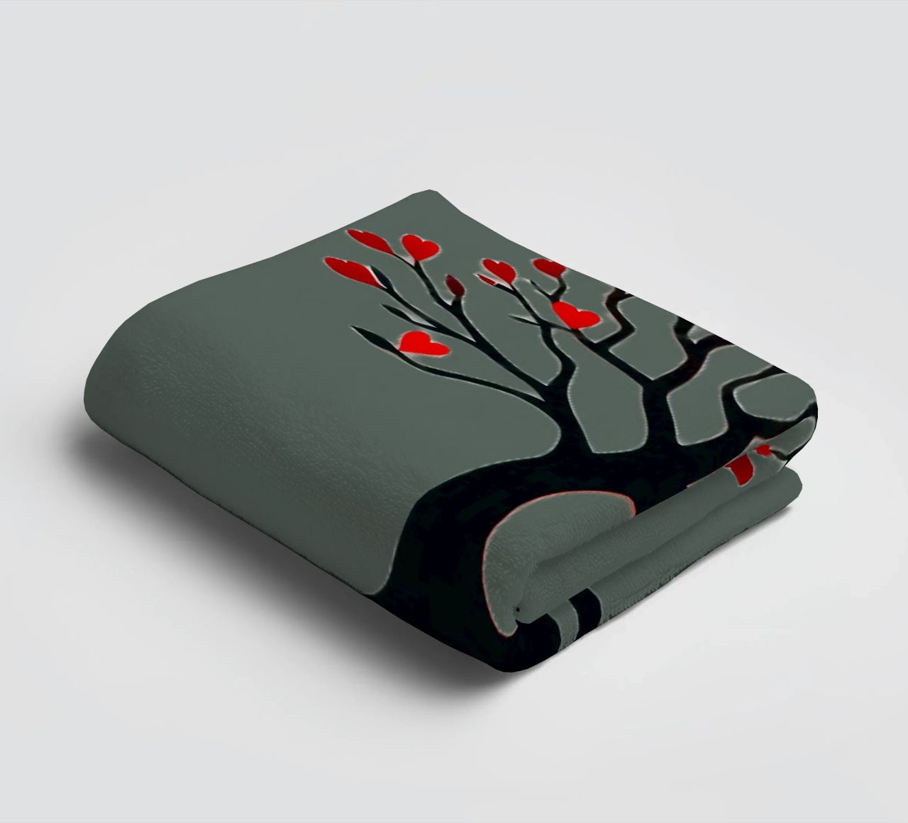 Baum mit herzförmigen Blättern, die Liebe und Verbindung symbolisieren Handtuch von DesignDoodle